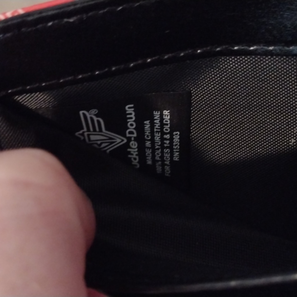 Buckle Down Wallet - Picture 4 of 6